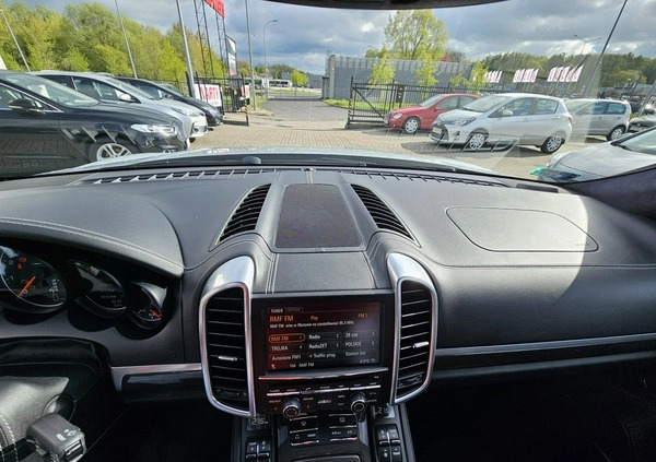 Porsche Cayenne cena 106900 przebieg: 124000, rok produkcji 2012 z Olsztyn małe 667